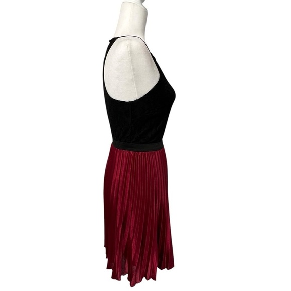Lots of Love by Speechless Black & Red Pleated Dress - Size Small - Picture 6 of 11